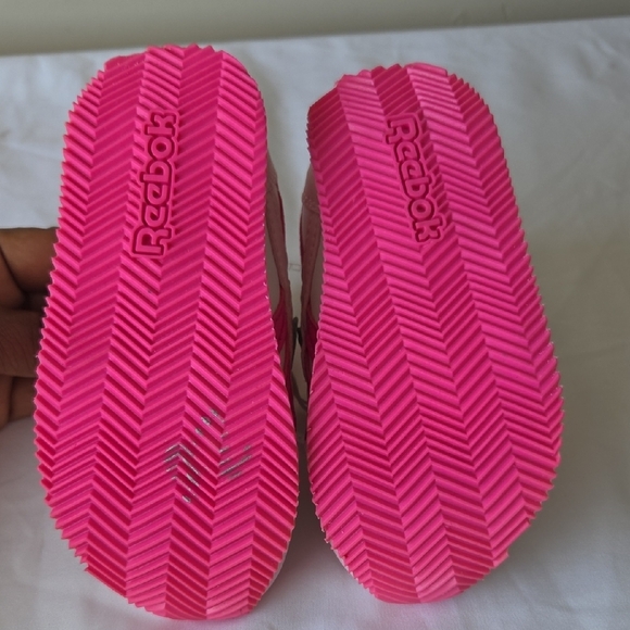 Reebok Kids Sneakers with Pink and Green Floral Design - Picture 4 of 5